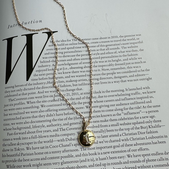 A-Z Letter 18” Gold Necklace - Perfect Gift - Picture 2 of 3